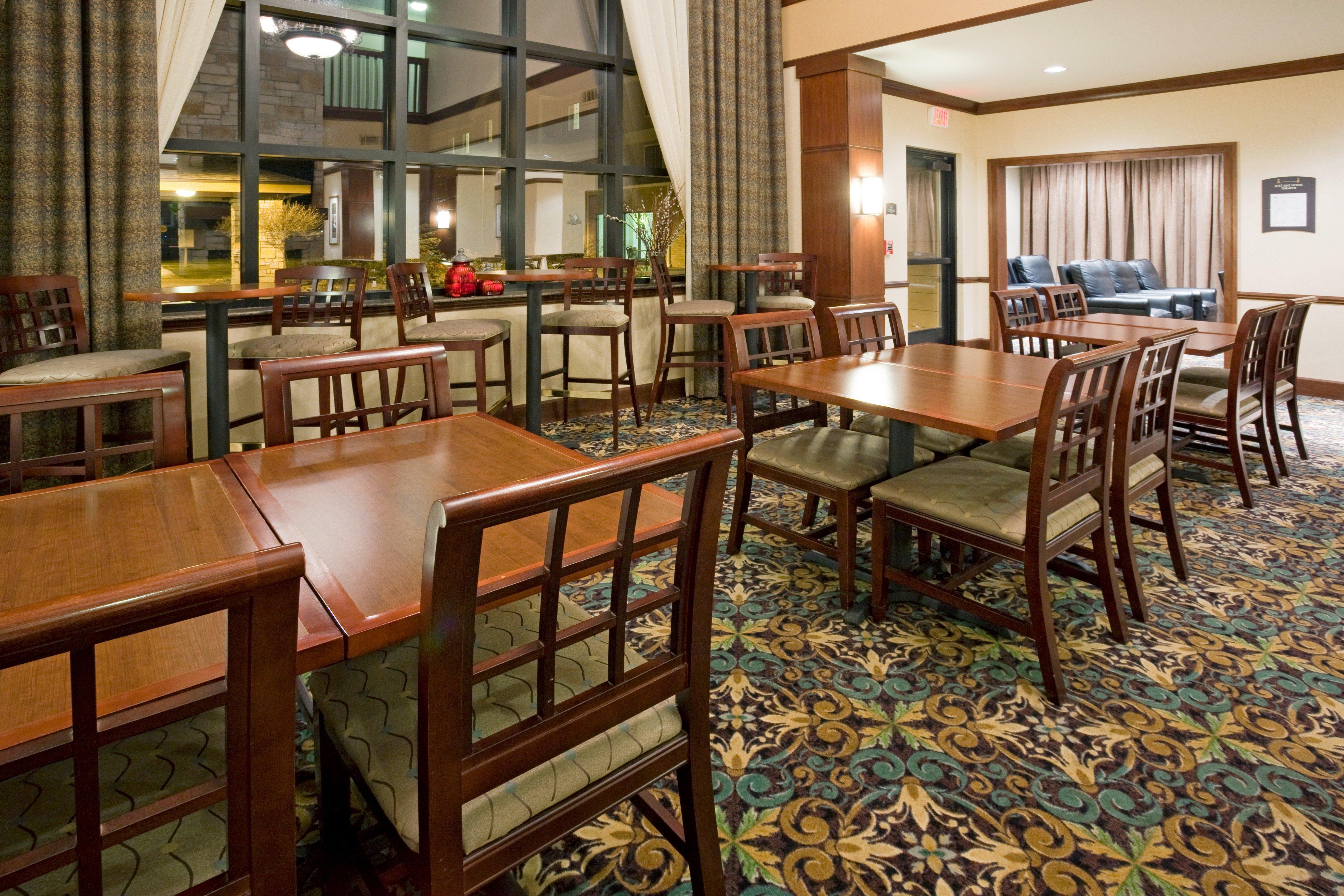 สเตย์บริดจ์ สวีท มิลวอคี เวสต์-โอโคโนโมวอค Hotel Oconomowoc ภายนอก รูปภาพ
